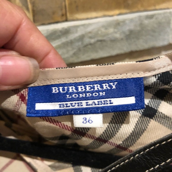 Burberry wrap around skirt with leather belt - Picture 3 of 4